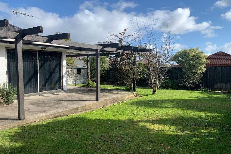 Photo of property in 8 Cromdale Avenue, Highland Park, Auckland, 2010