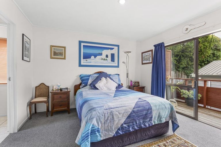 Photo of property in 4/244 Onewa Road, Birkenhead, Auckland, 0626