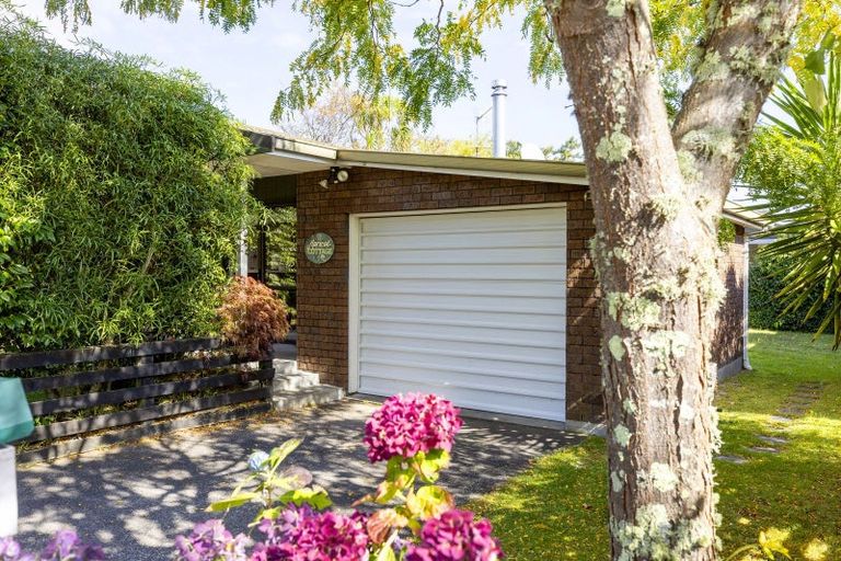 Photo of property in 1/19 Chesham Avenue, Waipahihi, Taupo, 3330