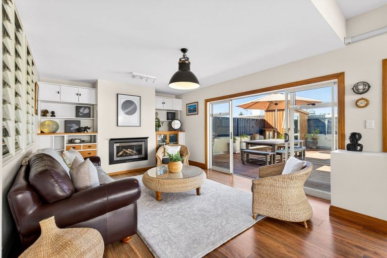 Photo of property in 153 Emerson Street, Napier South, Napier, 4110