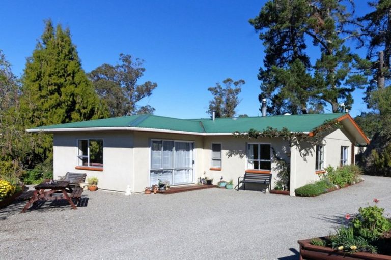 Photo of property in 64 Mamaku Road, Tasman, Upper Moutere, 7173