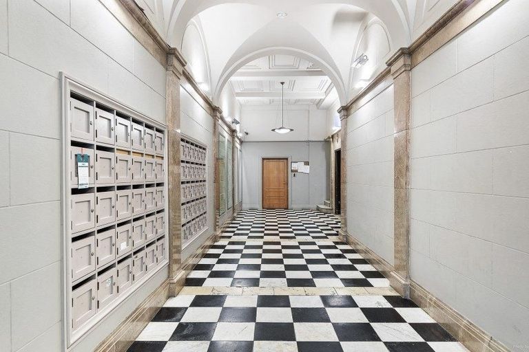 Photo of property in Kelvin House, 6a/16 The Terrace, Wellington Central, Wellington, 6011