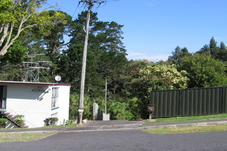 Photo of property in 2/17 Waratah Street, Birkenhead, Auckland, 0626