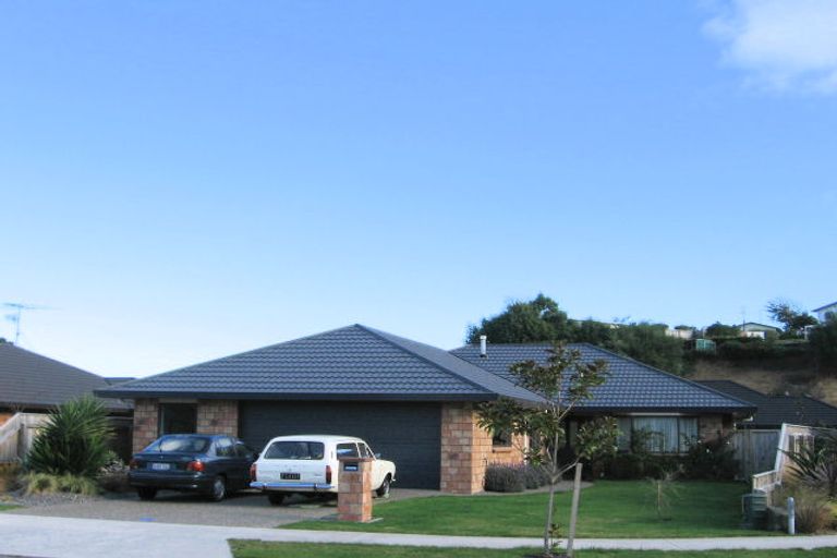 Photo of property in 12 Kennedy Place, Waikanae Beach, Waikanae, 5036