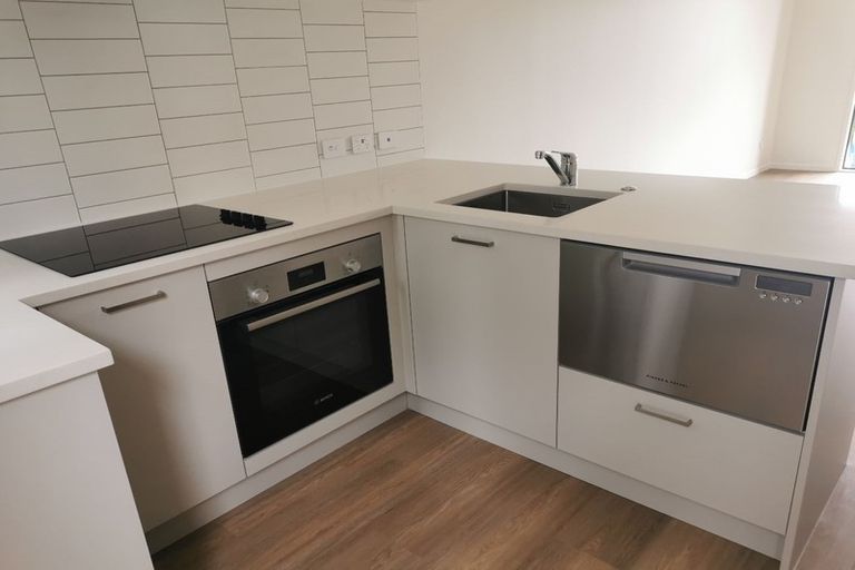 Photo of property in 6/47a Huntington Drive, Huntington Park, Auckland, 2013