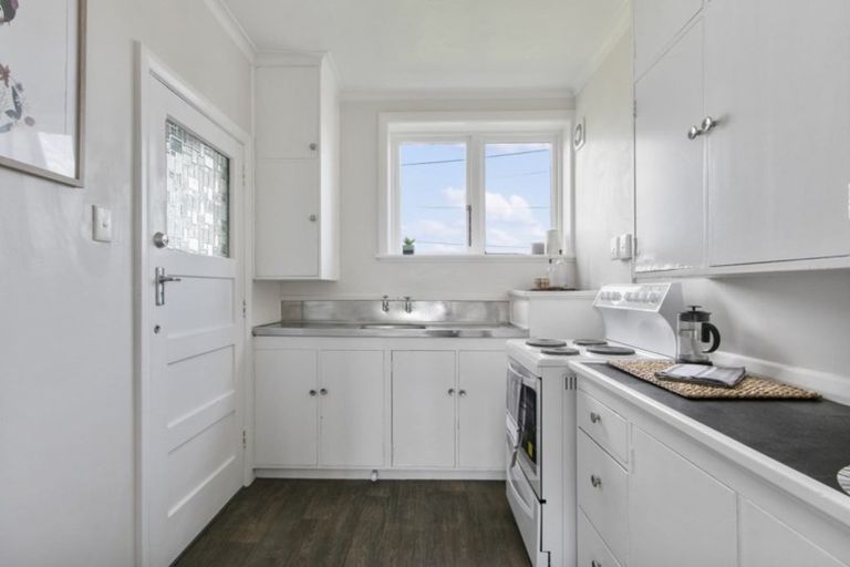 Photo of property in 2/28 Scholefield Street, Petone, Lower Hutt, 5012