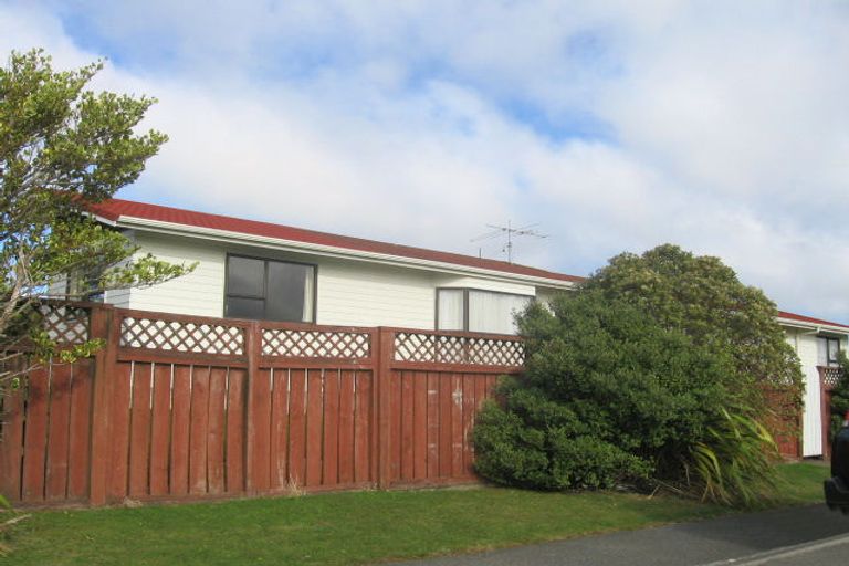 Photo of property in 166 Mark Avenue, Grenada Village, Wellington, 6037