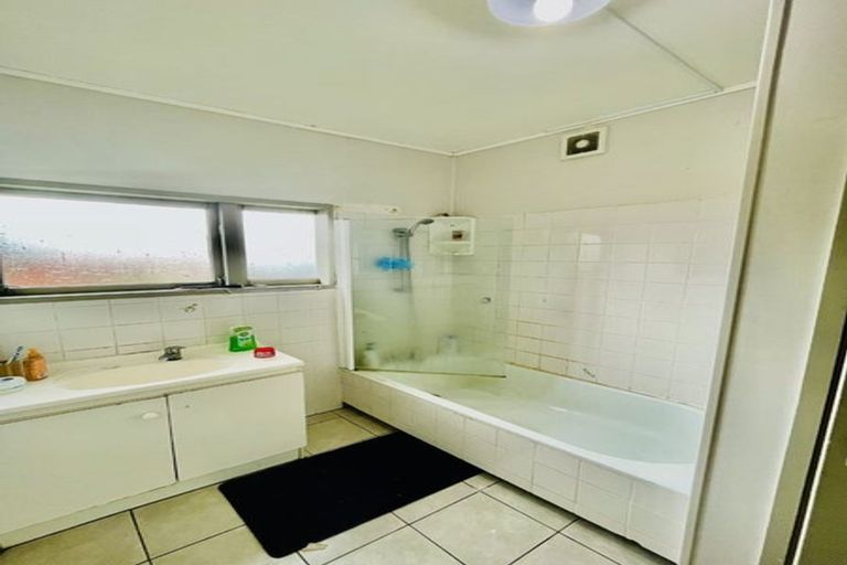 Photo of property in 18 William Roberts Road, Pakuranga, Auckland, 2010