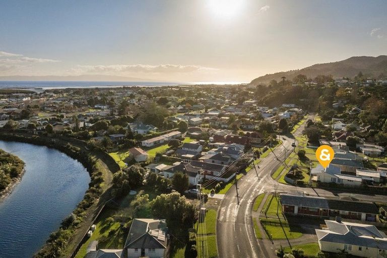 Photo of property in 124 Parawai Road, Thames, 3500