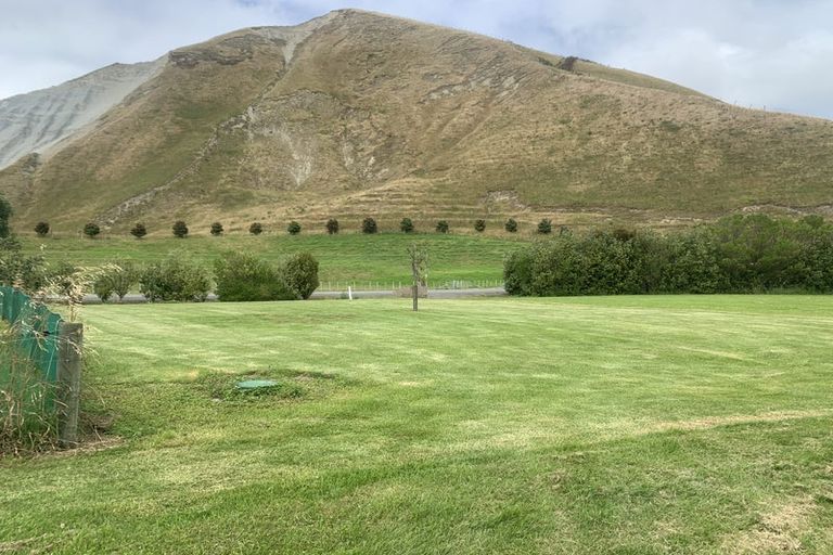 Photo of property in 73 Shoal Beach Road, Aramoana, Omakere, 4271