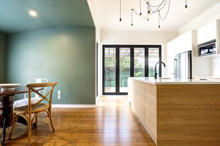 Photo of property in 893 Heaphy Terrace, Claudelands, Hamilton, 3214