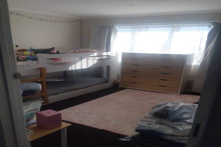 Photo of property in 10 Rata Street, Tokomaru, Palmerston North, 4474