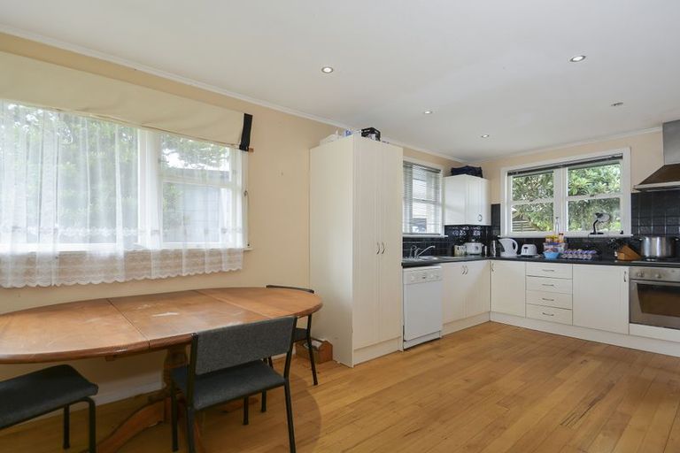 Photo of property in 144 Bellevue Road, Brookfield, Tauranga, 3110