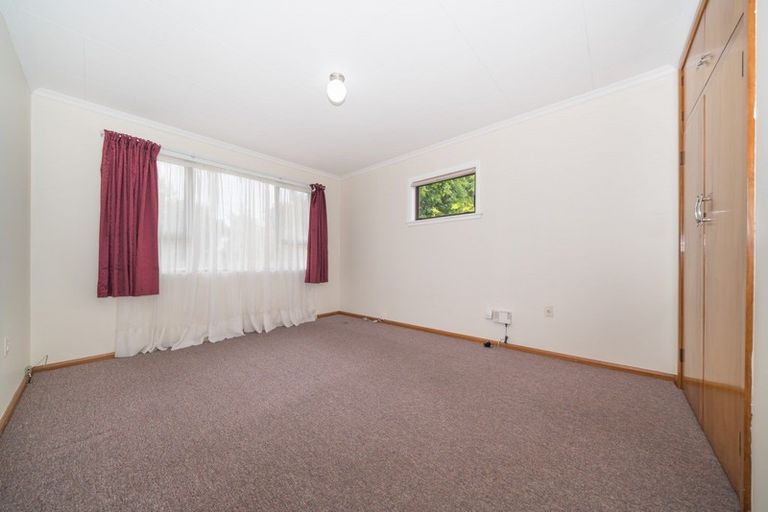 Photo of property in 1 Austin Place, Awapuni, Palmerston North, 4412
