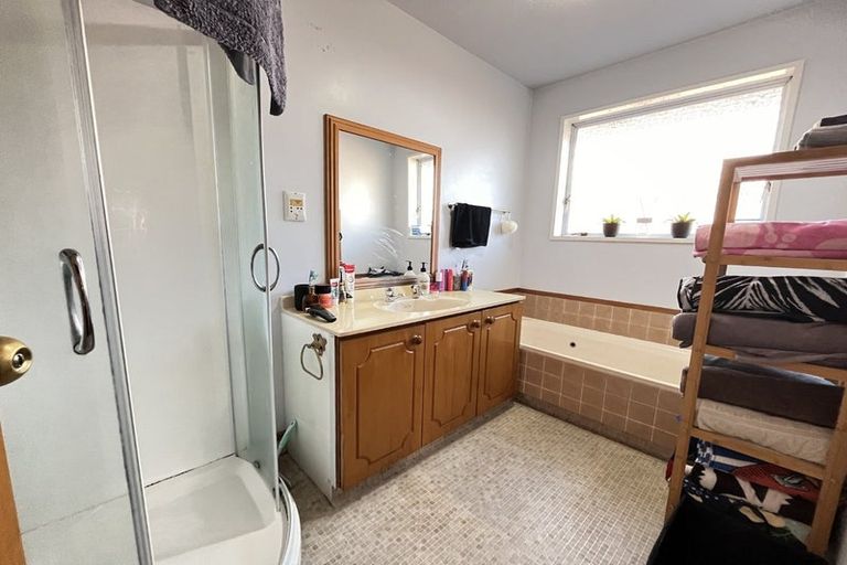 Photo of property in 1/57 Picton Avenue, Riccarton, Christchurch, 8011