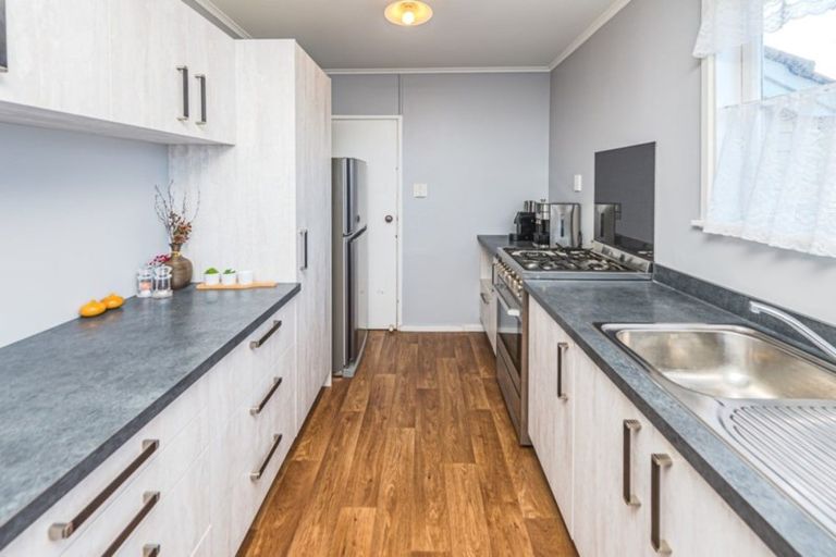 Photo of property in 86 Swiss Avenue, Gonville, Whanganui, 4501