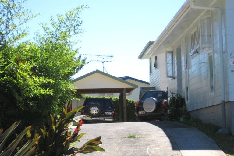 Photo of property in 24a Taurus Crescent, Beach Haven, Auckland, 0626
