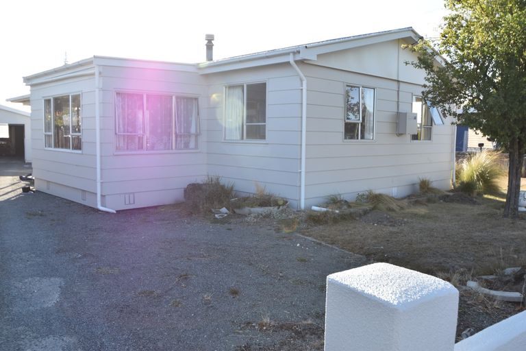 Photo of property in 30 Tasman Road, Twizel, 7901