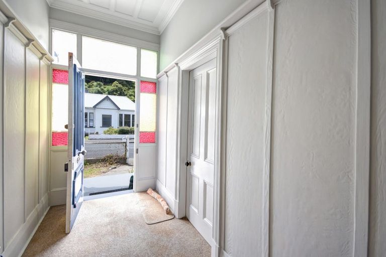 Photo of property in 29 Woodhaugh Street, Woodhaugh, Dunedin, 9010