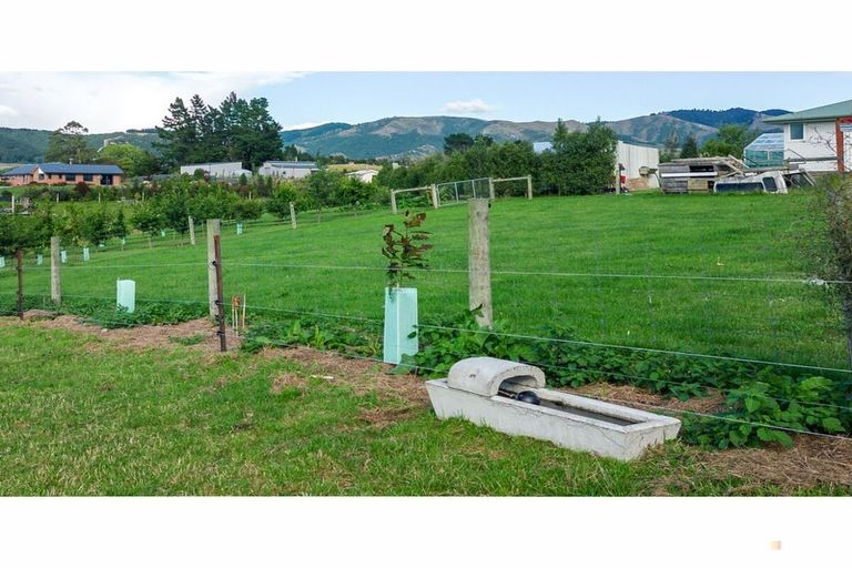 Photo of property in 17 Bakers Road, Waimate, 7978