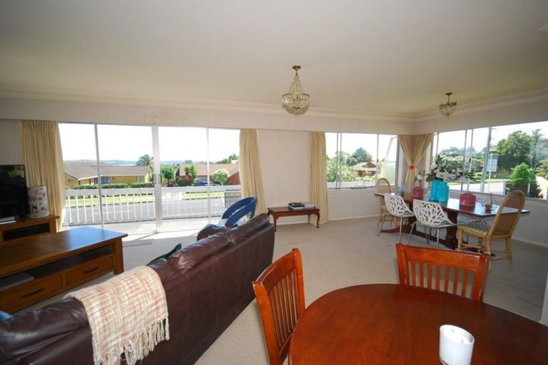 Photo of property in 105 Hutchinsons Road, Bucklands Beach, Auckland, 2014