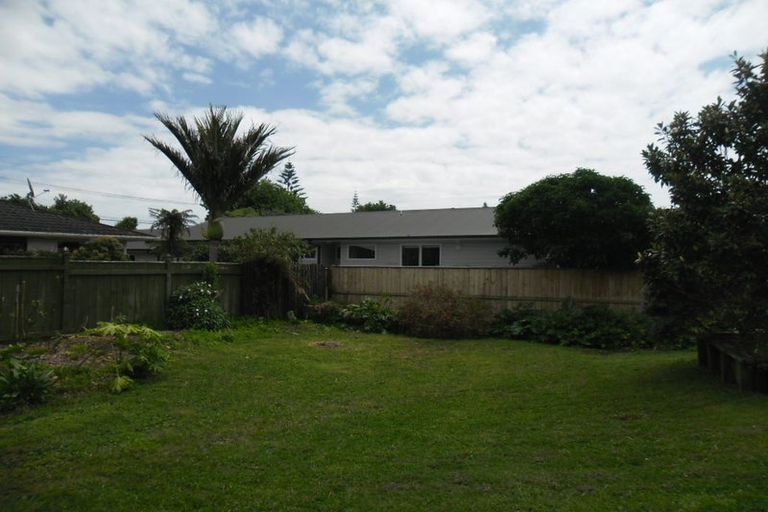 Photo of property in 2-4 Walton Avenue, Waikanae, 5036