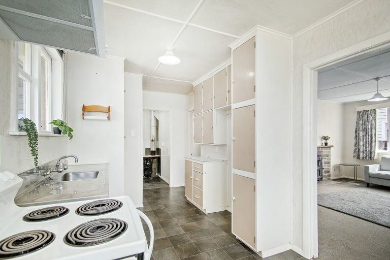 Photo of property in 11 Davis Crescent, Elderslea, Upper Hutt, 5018