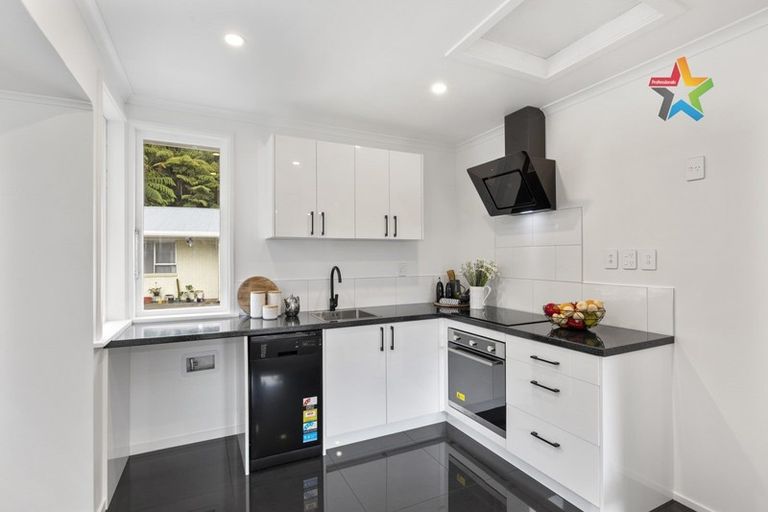 Photo of property in 5/17 Kowhai Street, Naenae, Lower Hutt, 5011