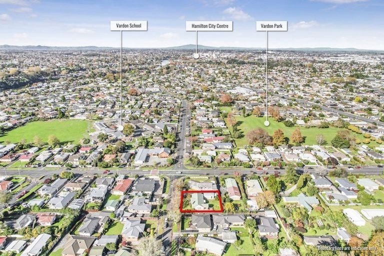 Photo of property in 3 Hampton Place, St Andrews, Hamilton, 3200