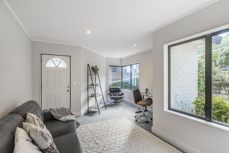 Photo of property in 11 Kea Street, Waikanae, 5036