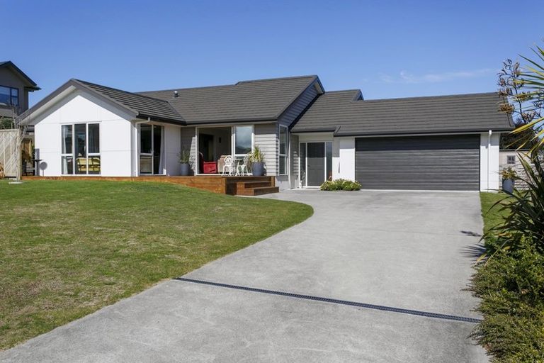 Photo of property in 10 Loloma Way, Wharewaka, Taupo, 3330