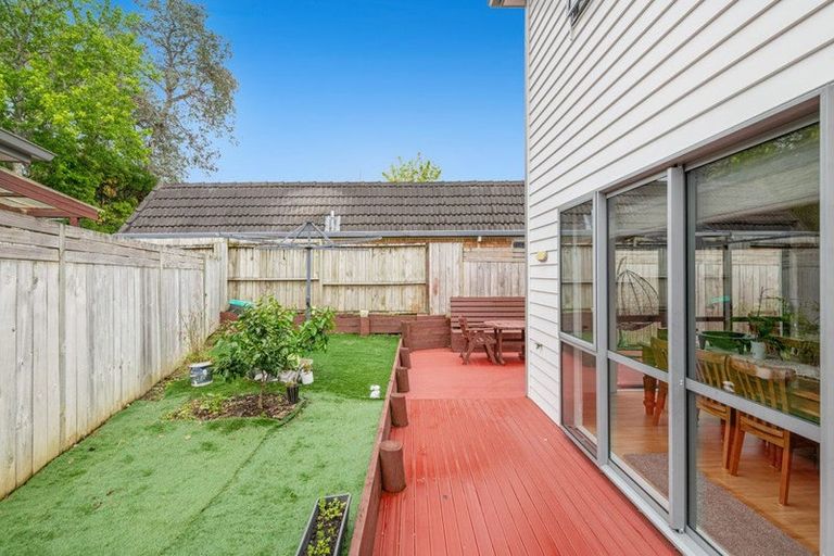 Photo of property in 30 Salamanca Road, Sunnynook, Auckland, 0620