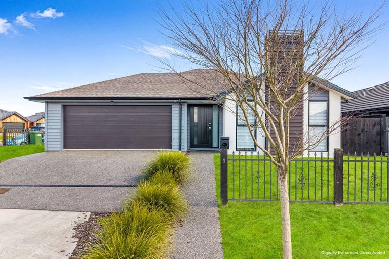 Photo of property in 1 Kaaka Street, Cambridge, 3434