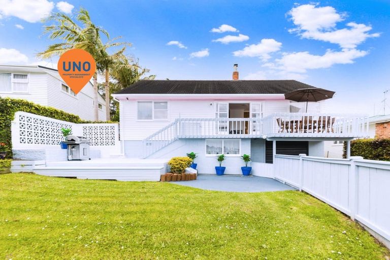Photo of property in 5 Shanaway Rise, Hillcrest, Auckland, 0627