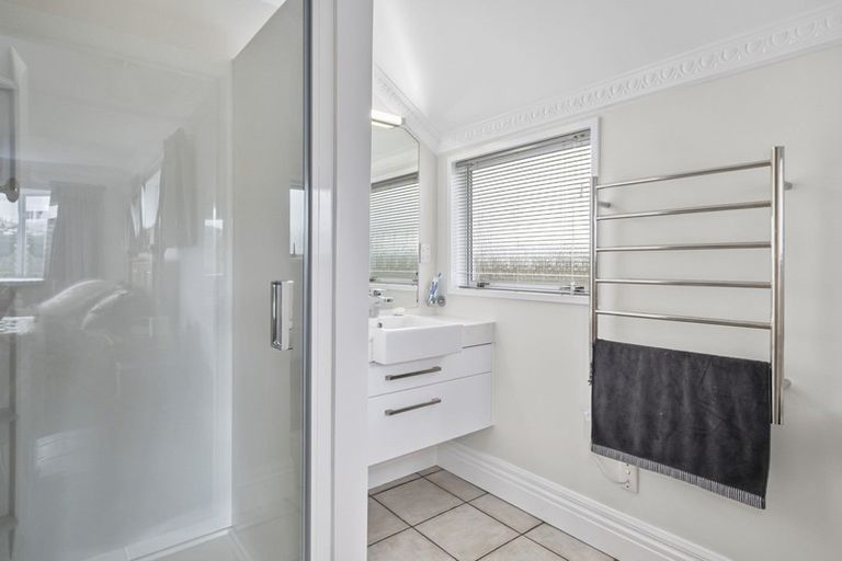 Photo of property in 126 Signal Hill Road, Opoho, Dunedin, 9010