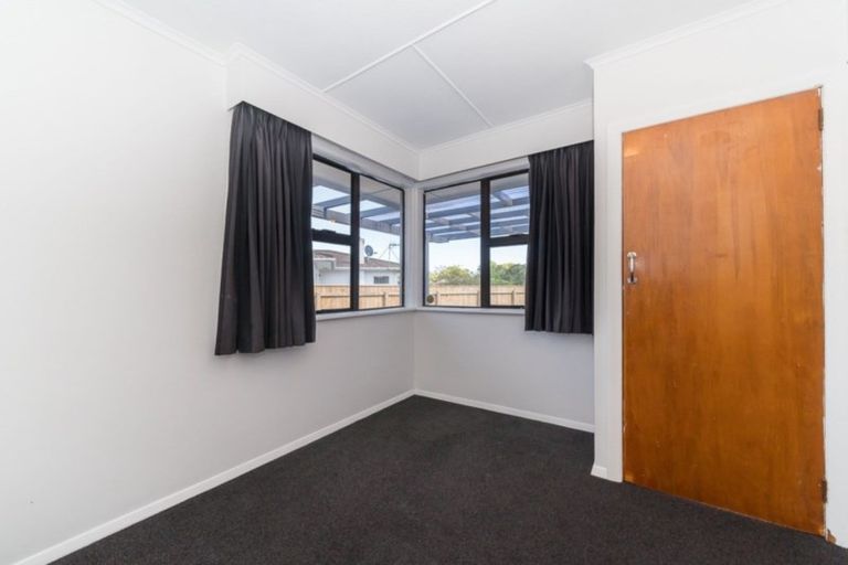 Photo of property in 6 Appleby Place, Awapuni, Palmerston North, 4412