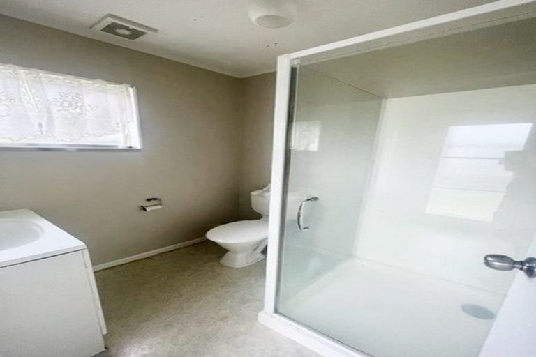 Photo of property in 2/56 Lynden Avenue, Hillcrest, Auckland, 0627