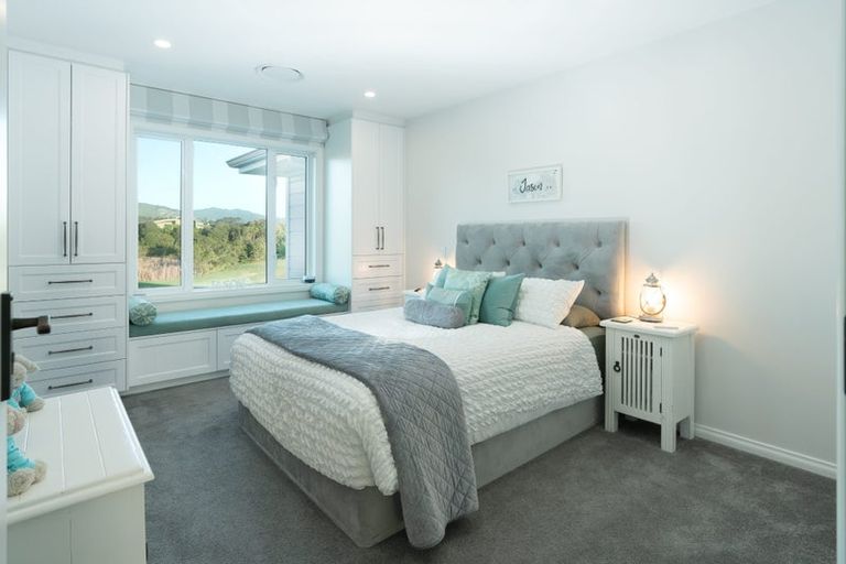 Photo of property in 87 Rutherford Drive, Waikanae Beach, Waikanae, 5036