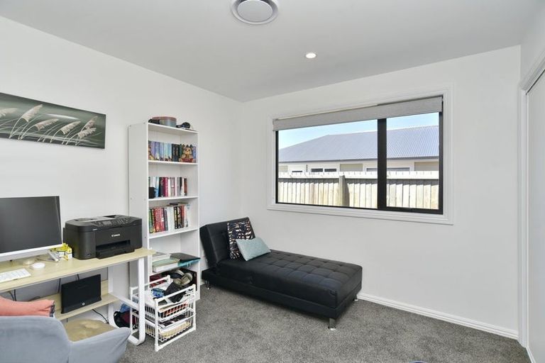 Photo of property in 45 Mcquillan Avenue, Woodend, 7610