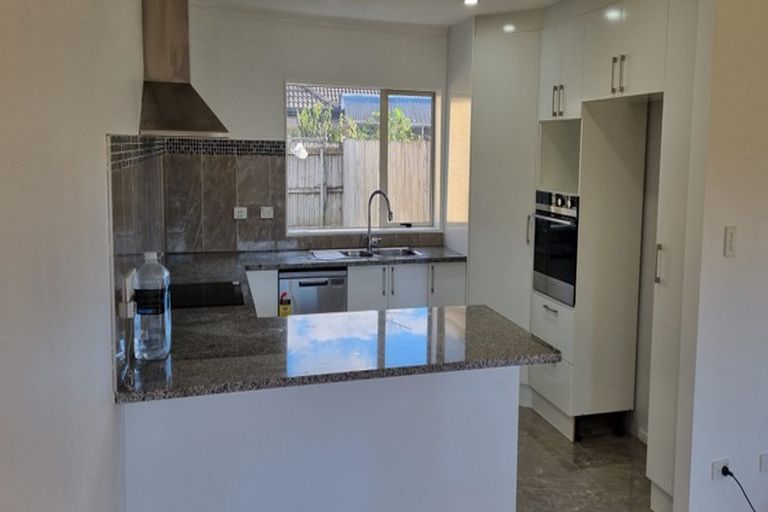 Photo of property in 37 Innisowen Place, Flat Bush, Auckland, 2019