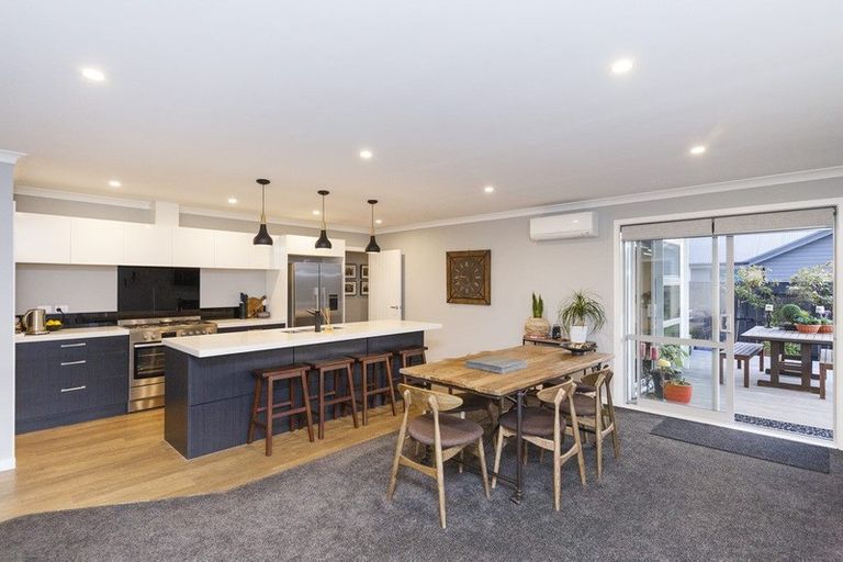 Photo of property in 16 Freedom Drive, Kelvin Grove, Palmerston North, 4414