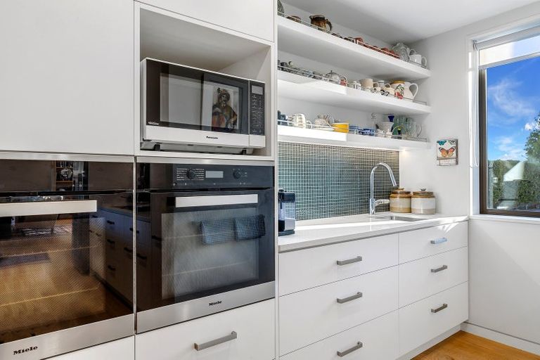 Photo of property in 12 Clifford Avenue, Merivale, Christchurch, 8014
