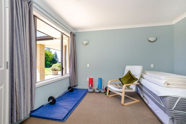 Photo of property in 152 Aerodrome Road, Dannevirke, 4972