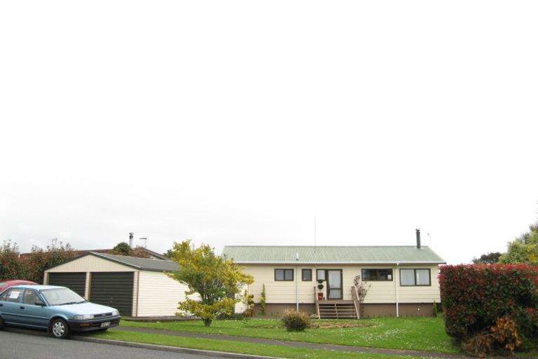 Photo of property in 18 Silvan Place, Bell Block, New Plymouth, 4312
