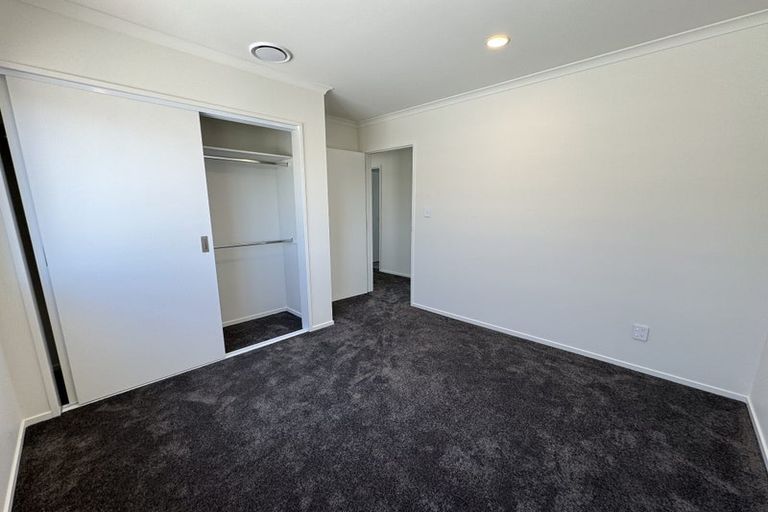 Photo of property in 22c Toru Street, Te Atatu Peninsula, Auckland, 0610