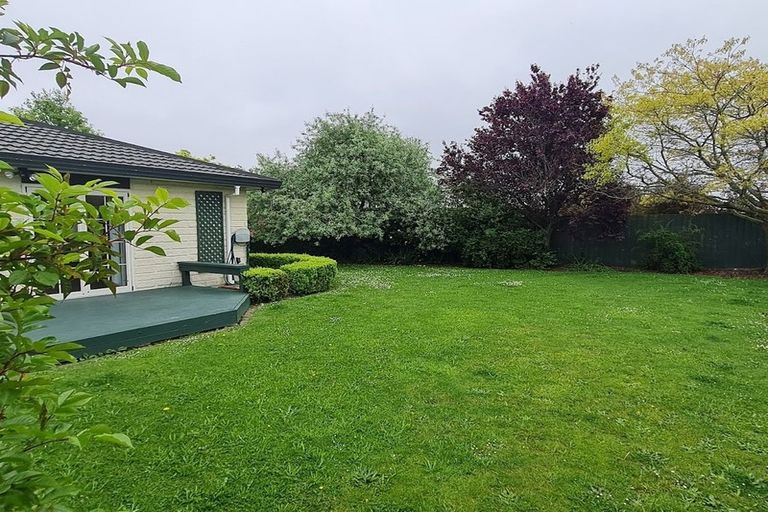 Photo of property in 12 Autumn Place, Mairehau, Christchurch, 8052