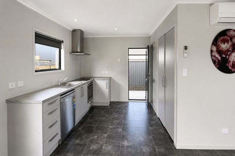 Photo of property in 238 Bridge Street, Eltham, 4322