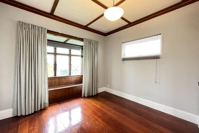 Photo of property in 20 Ngataringa Road, Devonport, Auckland, 0624