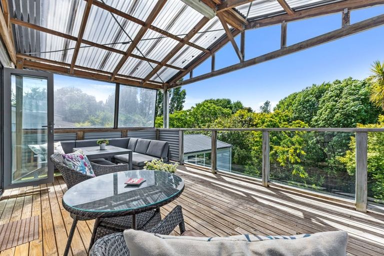 Photo of property in 16 Burtts Road, Durie Hill, Whanganui, 4500