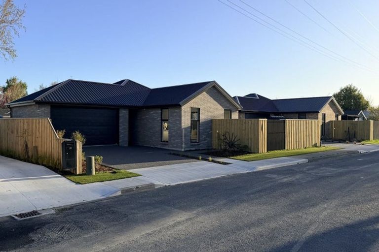 Photo of property in 29 Parsonage Road, Woodend, 7610